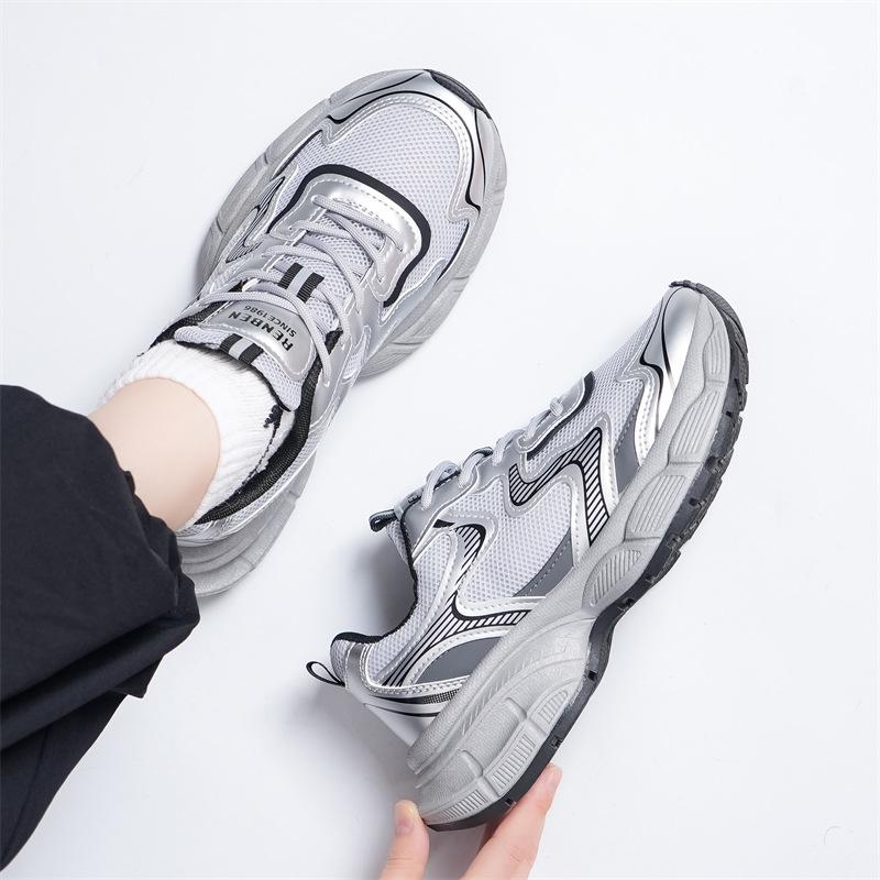 

МОДНЕ ВЗУТТЯ Чоловічі дихаючі спортивні кросівки Спортивне взуття для бігу Відкритий жіночий теніс Тренажер для тренажерного залу 40 срібний