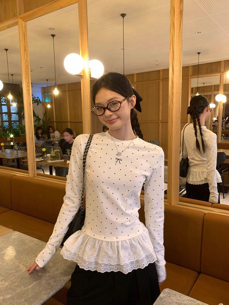 Women's Slim Fit White Polka Dot Lace Thermal Long-Sleeve Top