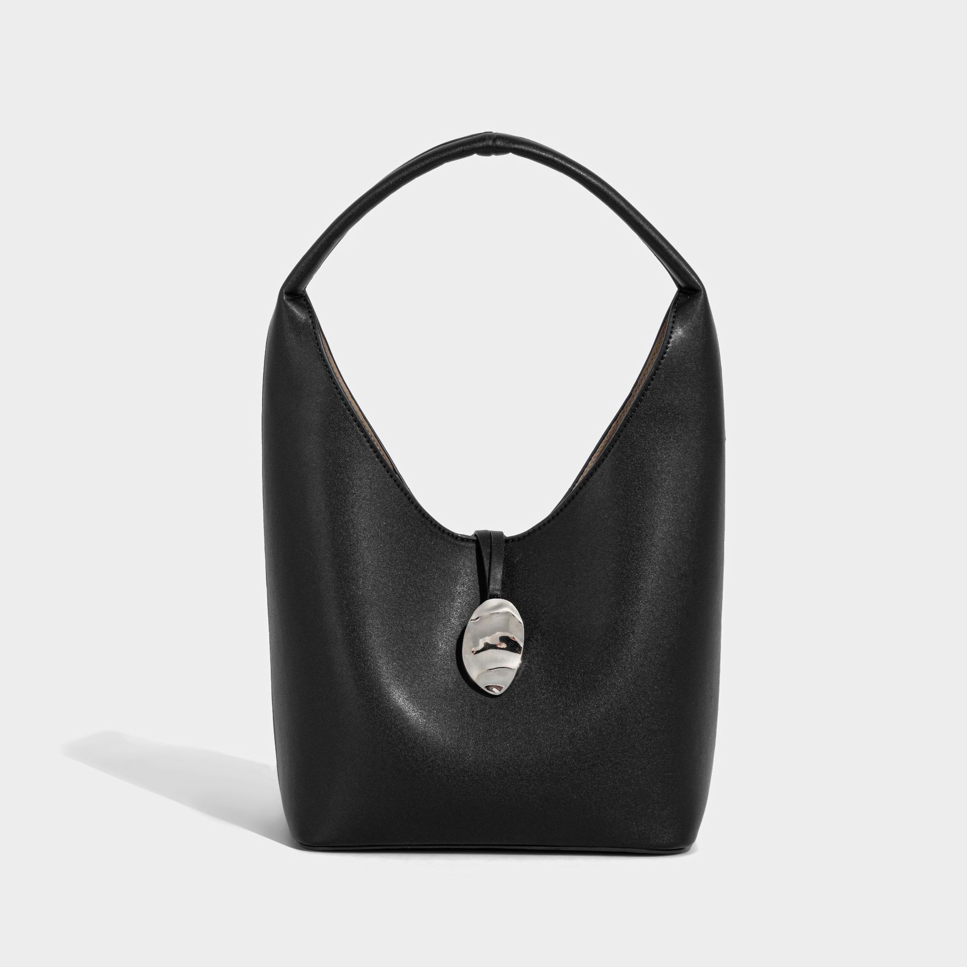 Минималистичная сумка-багет большой вместимости в стиле ретро, для通勤, для горячей девушки, универсальная, из мягкой кожи, на одно плечо, высококлассная, модная, новая сумка-тоут