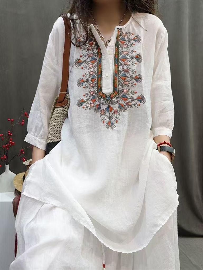 Plus Size Casual Embroidered Cotton-Linen Shirt: Spring & Autumn Retro Style