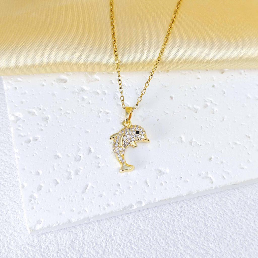 Women's Gold-Plated Copper Necklace: Luxury Fu Lu Pendant Clavicle Chain - Versatile Fashion Accessory