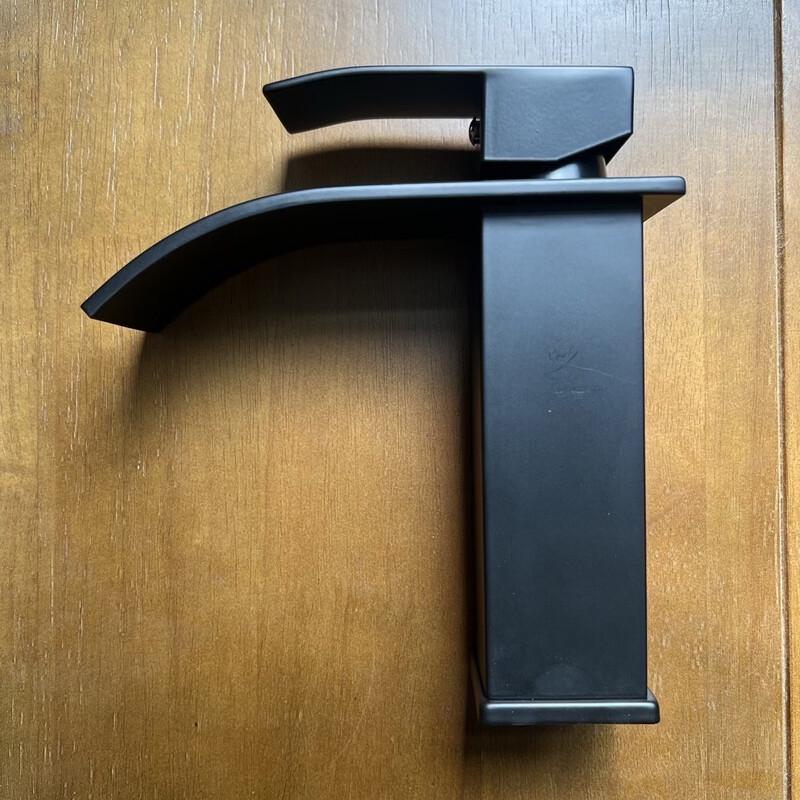 TLXT Waterfall Basin Faucet