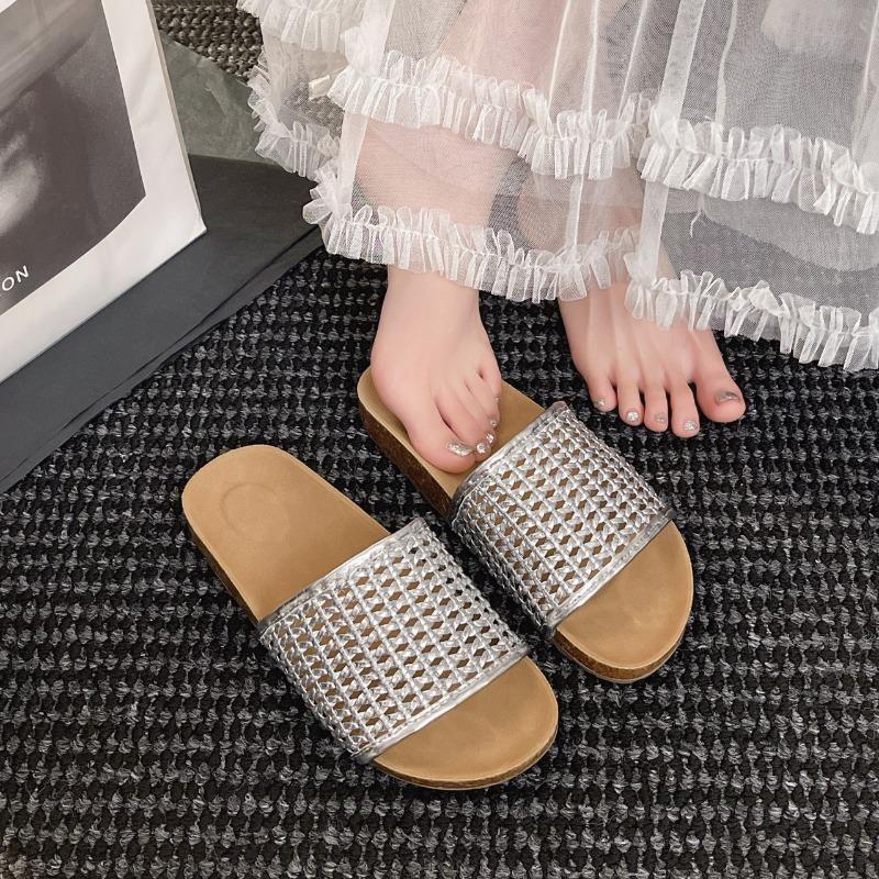 Fashion Women's Sandals Woman Hollow Out Designer Slides Shoes  Women Slippers Flat Summer 2025 Fashion Ladies Barefoot Shoes
