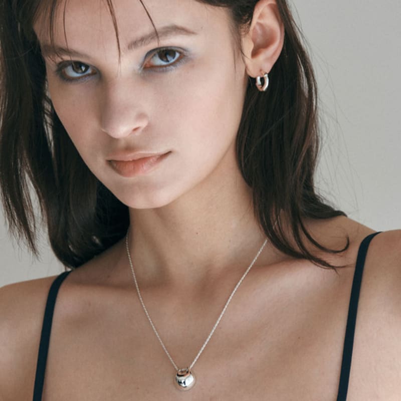 Soorium LOTUS NECKLACE