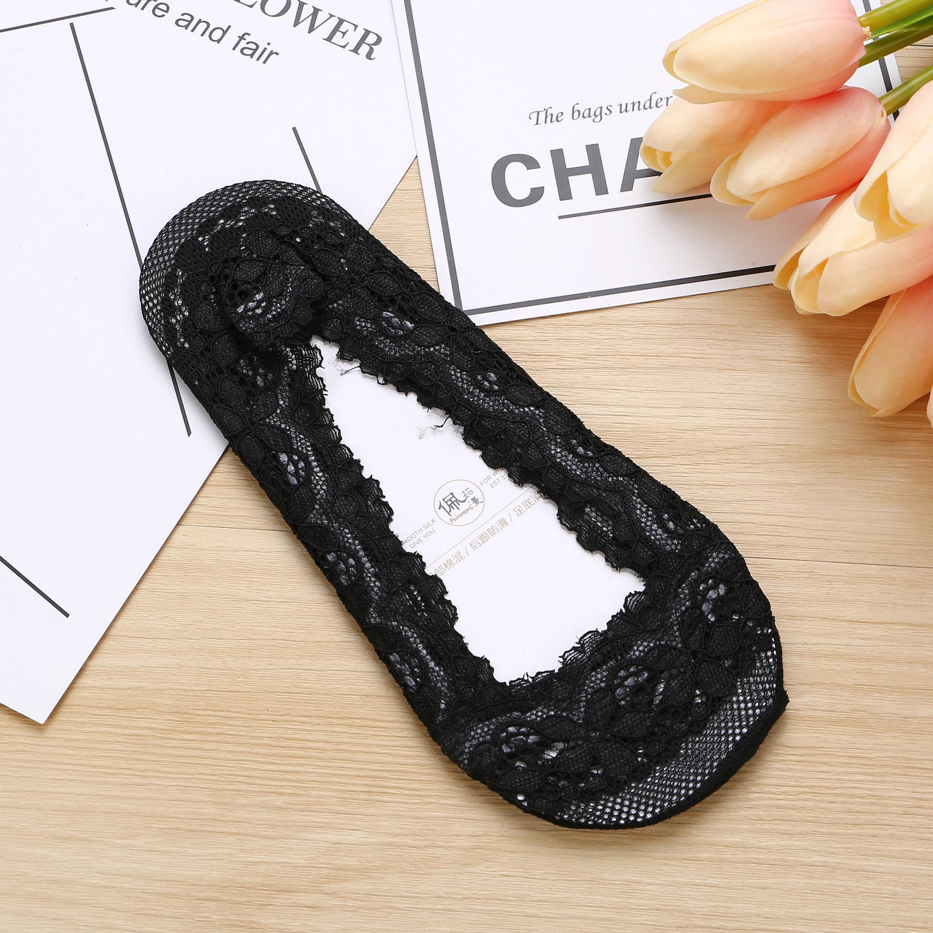 

Women s Non-Slip Lace-Trim Low-Cut Invisible Socks One Size чёрный