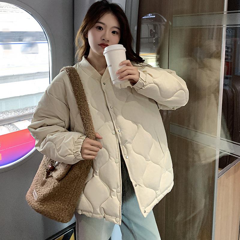 

New windproof lightweight thickened fluffy warm cold loose short section of high-quality fabric casual sports wrinkle jacket jacket S