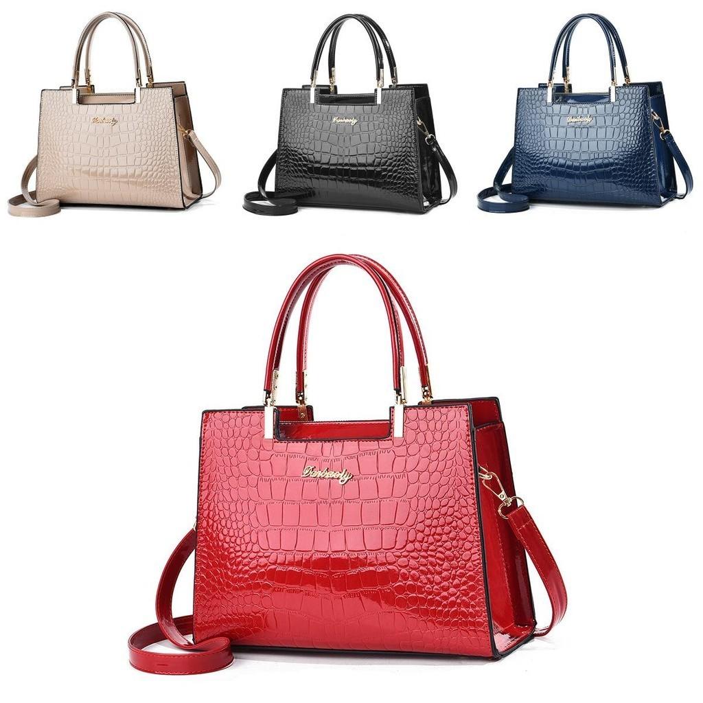 Trendy Mom Bag Perfect For Daily Use 2023 Summer Collection Medium Size Crocodile Pattern Multiple Colors