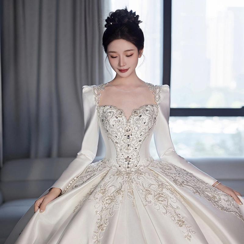 Elegant Long Sleeve Satin Wedding Dress for plus Size Pregnant Women Outgoing Vintage Slimming Winter Wear Korean Style
