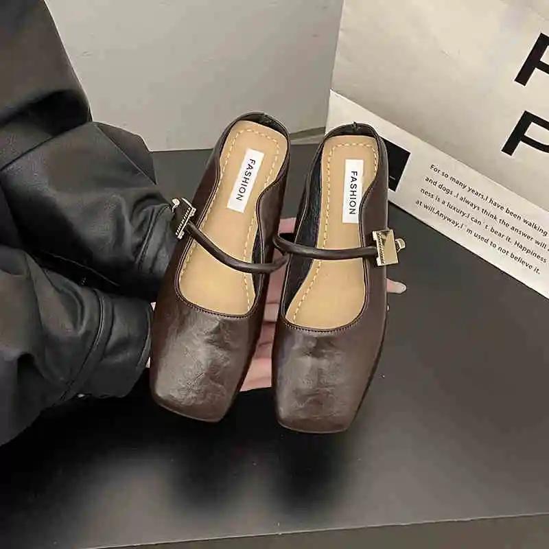 

Дизайнер 2025 Весна квадратный носок женские мюли тапочки модные неглубокие туфли без застежек женские повседневные туфли на плоской подошве для отдыха на открытом воздухе сандалии 37 коричневый