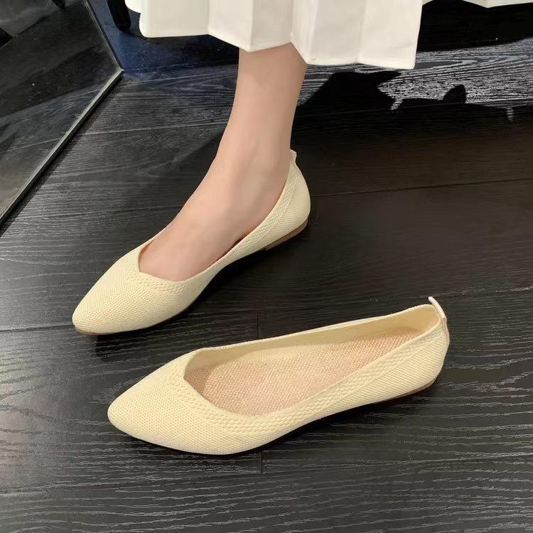 2025 spring and summer new fashionable breathable flat-soled Doudou shoes shallow mouth one pedal lazy shoes flying woven pointed single shoes