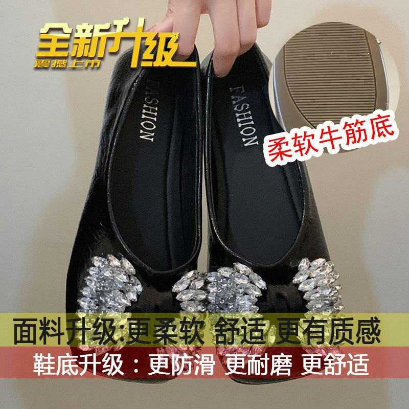 

With skirt super fire beautiful not tired feet flat bottom evening shoes women s 2025 new summer temperament French silver single shoes 35