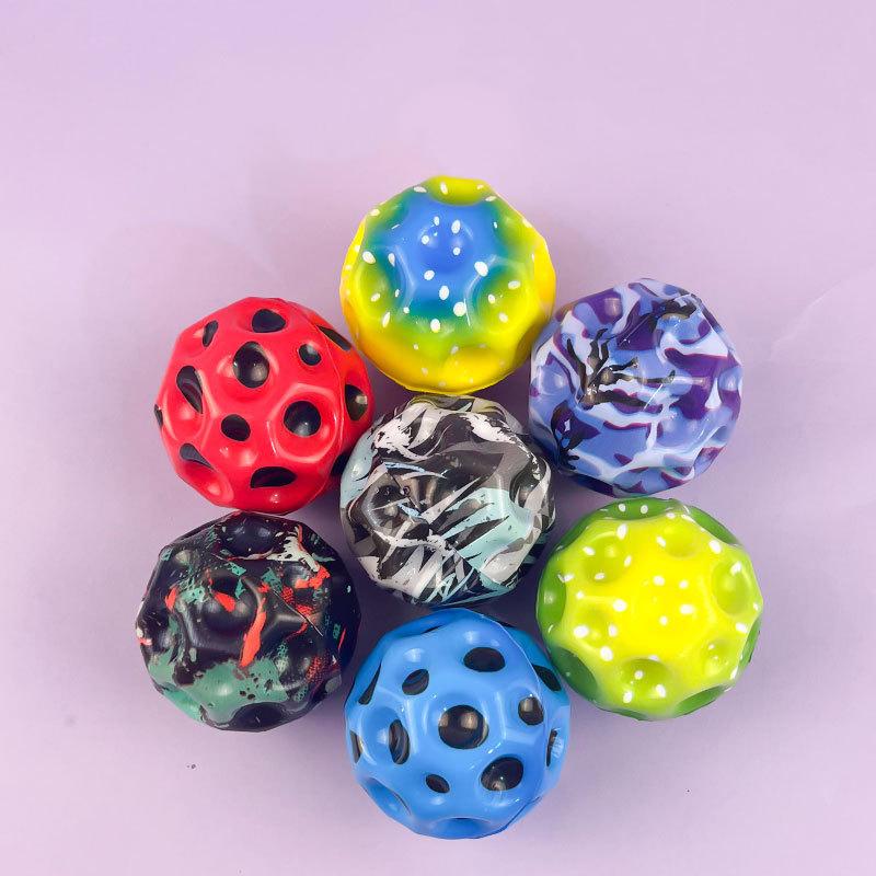 2pcs Outdoor Super Bounce Space Jump Ball Lunar Ball Hand Eye Coordination Stress Relief Hole Ball Sports Training Ball