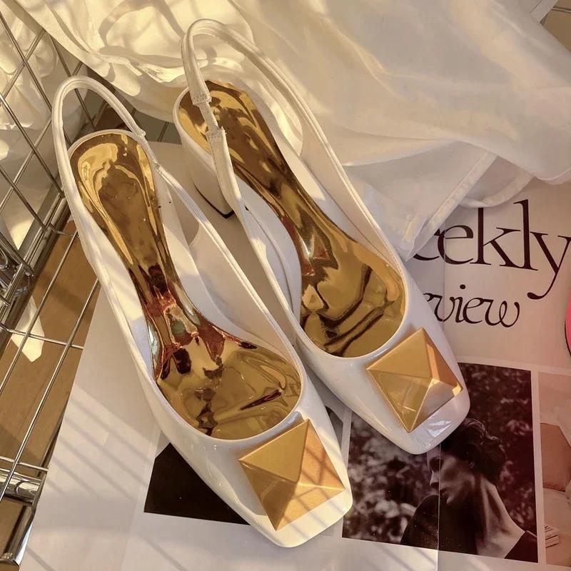 Ny design firkantet tå damesandaler mote stor gullnagle damer kjole festsko firkantet høy hæl pumps sko 2025 sko