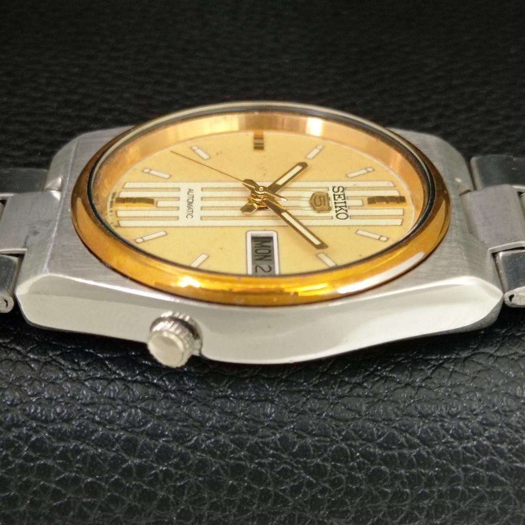 GENUINE VINTAGE SEIKO 5 AUTOMATIC 7009A JAPAN MENS ORIGINAL DIAL WATCH a709185-1