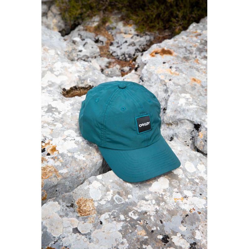 Plain Snapback Cap with Embroidered Patch Men OAKLEY