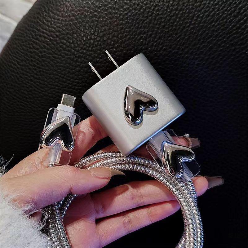 Silver Heart Apple 15 Pro Max Data Cable Protective Cover for iPhone 14 - 20W Fast Charging Soft Shell