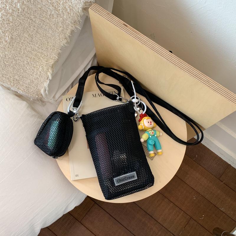 Sweet little fresh mobile phone bag women's 2025 summer new hollow shoulder bag crossbody mesh portable storage bag