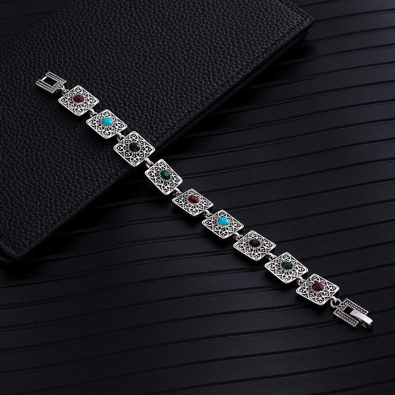 Ethnic Turquoise Diamond Flower Elegant Emerald Bracelet Vintage Western Ladies Geometric Bracelet Premium