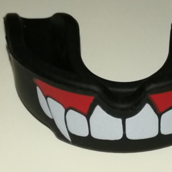 Teeth Protector Fangs Pattern Mouth Guard Flexible Gum Shield for Muay Thai Boxing