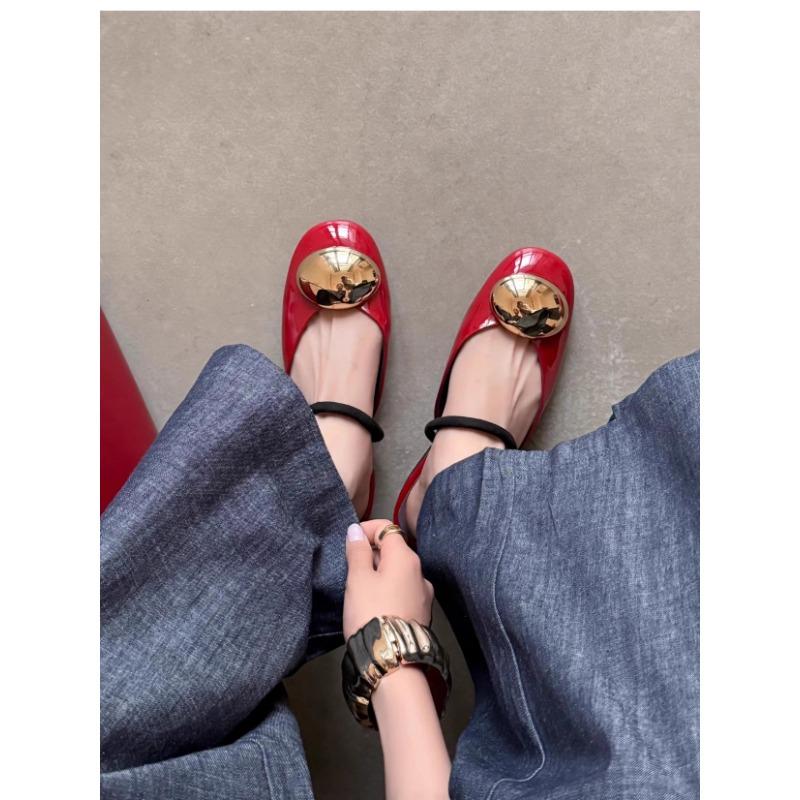 Mode 2025 Design Leder Elegant Temperament Metallschnalle Fischmaul Pantoletten Modische Flache Schuhe Coole Pantoletten Damenschuhe