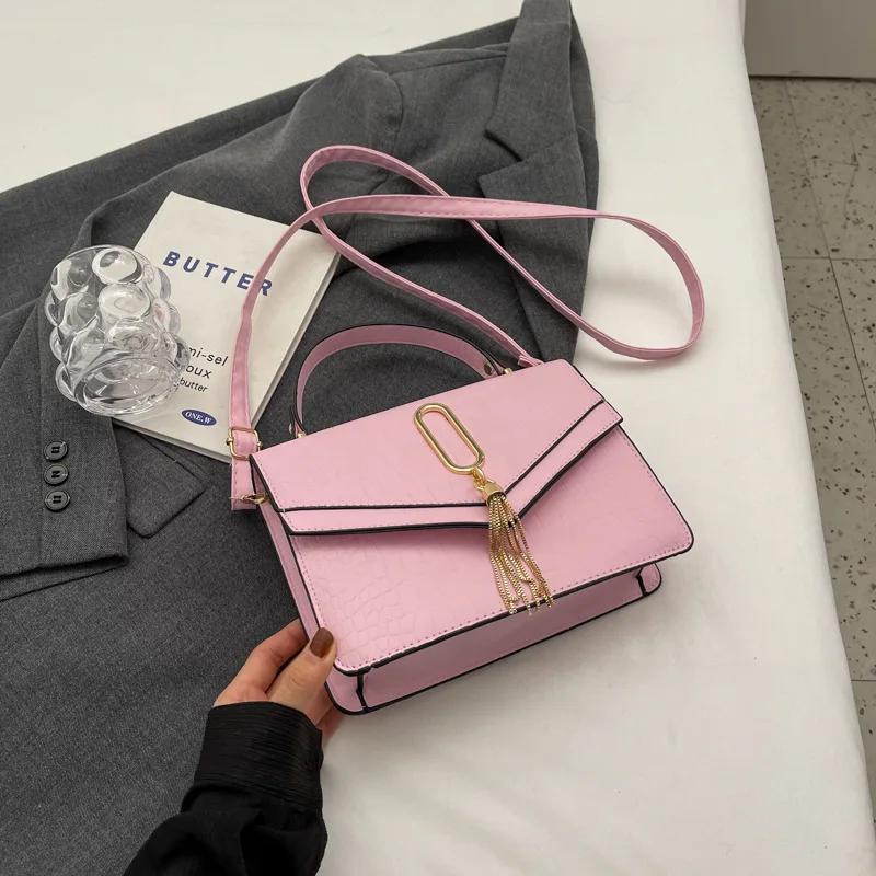 Monochromatic shoulder bag with tassel simple Western style square bag portable bag small bag