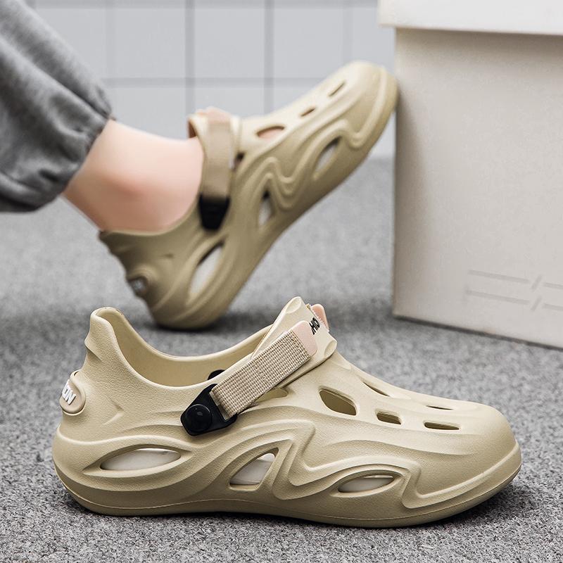 Fashion Men's Outdoor Slippers Sandals Beach Comfortable Slides Soft Clogs Men Casual Garden Shoes NEW Men Women Beach Sandals Slippers