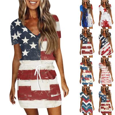 Damen Sommer Casual Fashion Independence Day Bedrucktes Kleid mit Kordelzug und V-Ausschnitt und kurzen Ärmeln