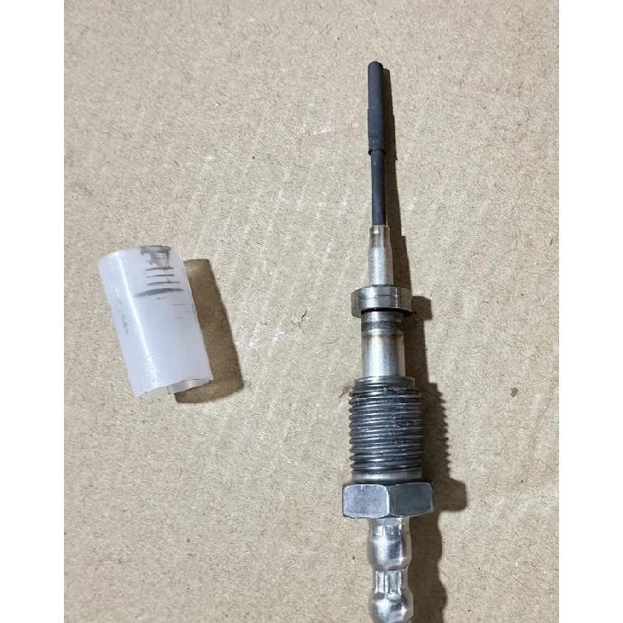 89425-71030 Back / Third Exhaust Gas Temperature Sensor 8942571030 For Toyota HILUX 2.5 D-4D 2KDFTV 2007-2015