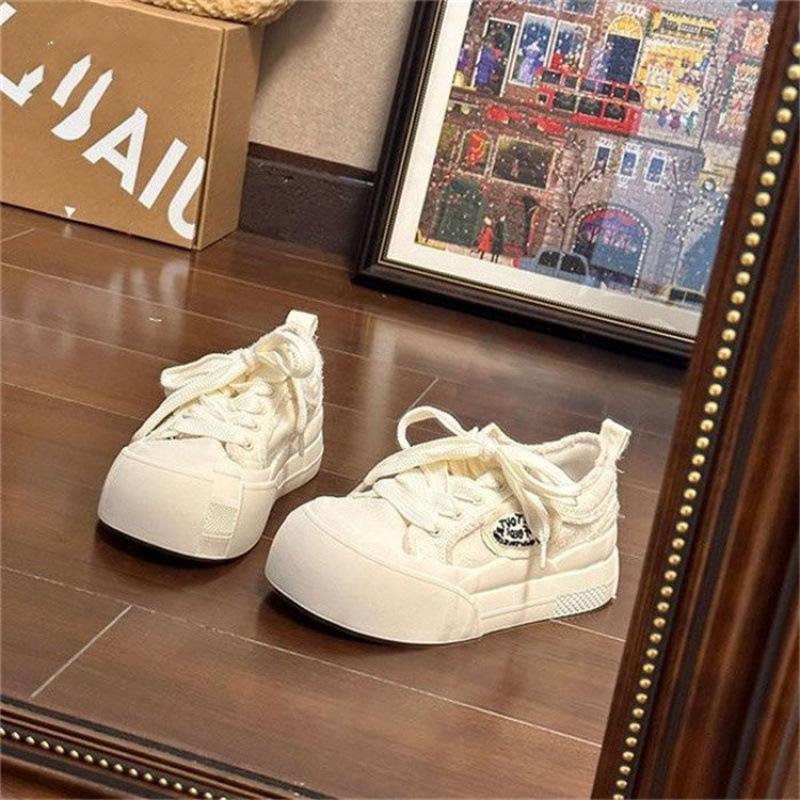 

Высококачественные облачные туфли женские 24 лето новые на толстой подошве с круглым носком нишевый дизайн универсальные студенческие парусиновые повседневные кеды 35