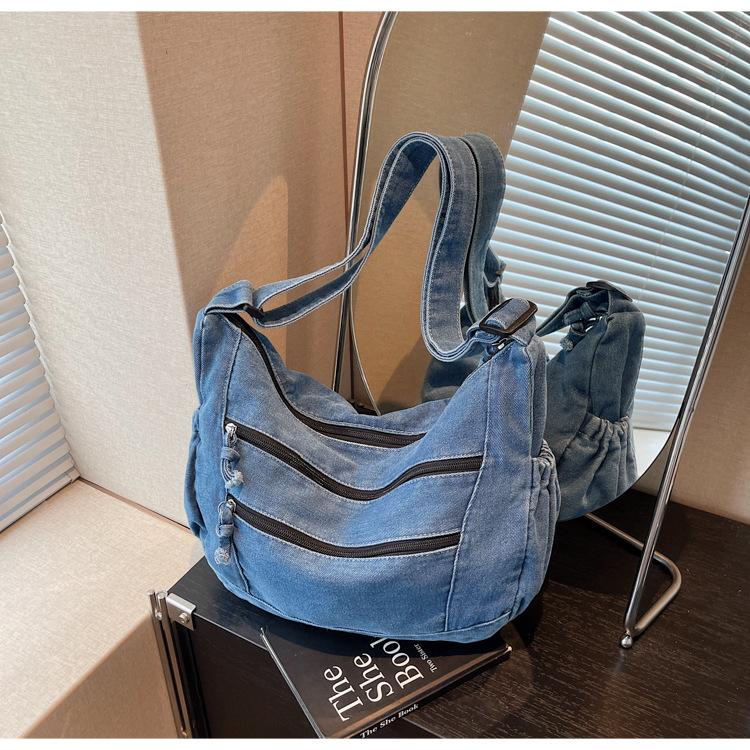 Denim Bag Women's Large-capacity New Summer Casual Shoulder Messenger Bag Niche Commuter Tote Bag