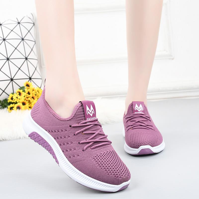 

2025 новые старые пекинские хлопковые туфли женские модные повседневные женские хлопковые туфли для среднего и пожилого возраста бархатные теплые и нескользящие хлопковые туфли для мамы 41