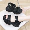 2025 Sommer neue Papa-Sandalen Damen tragen vielseitige weiche Sohle rutschfest dicke Sohle Muffin Sport Strand Schuhe