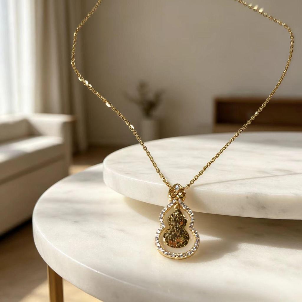 Exquisite Fuyun Gourd S925 Silver Clavicle Pendant Necklace - Light Luxury Chinese Style with Crushed Ice Design
