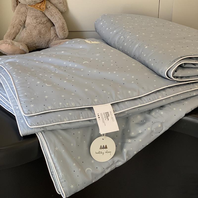 

Высококачественное охлаждающее одеяло из лиоцелла, летнее мягкое шелковистое, приятное к коже, одеяло для односпальной/двуспальной кровати, летне-осеннее прохладное одеяло 150x200cm 1.25kg