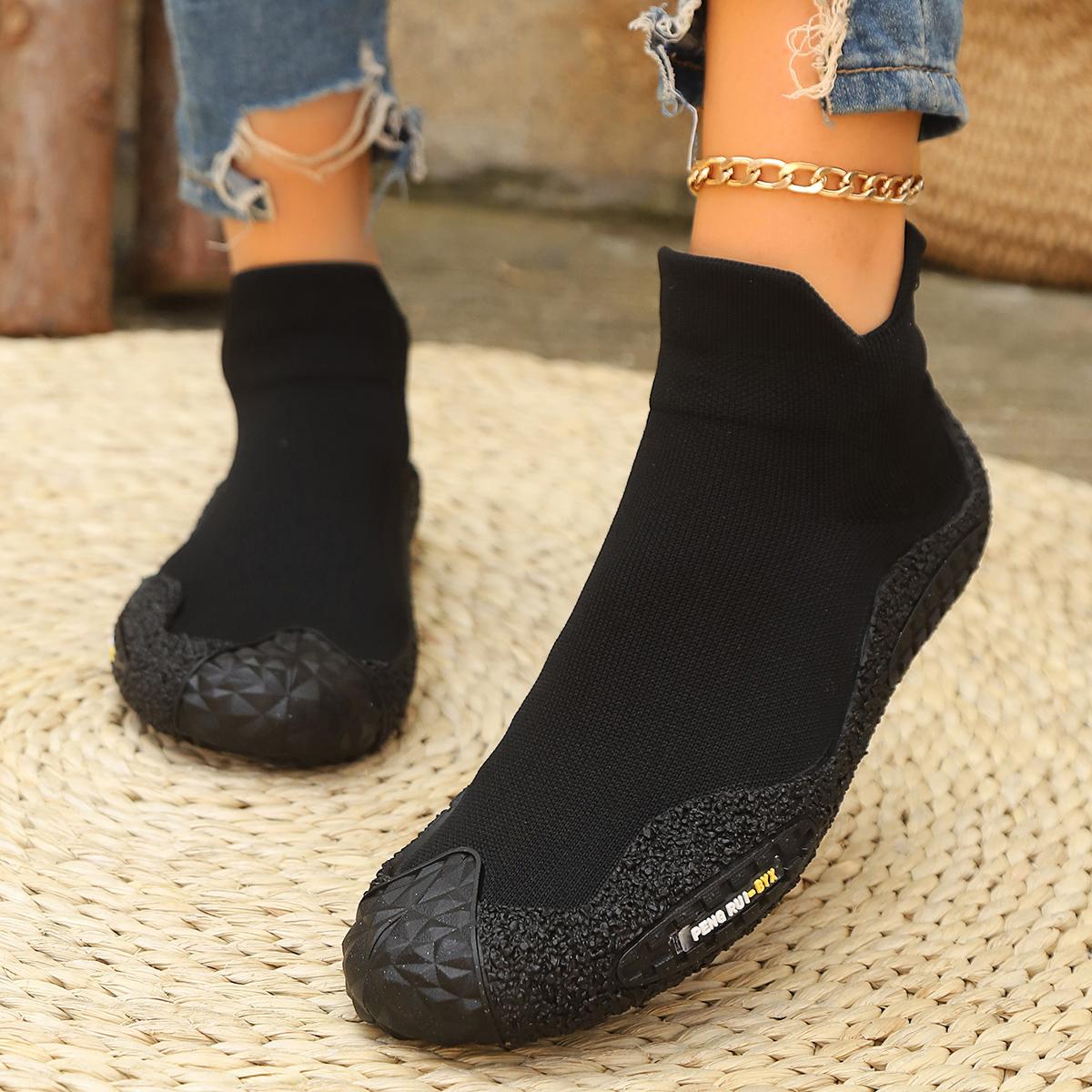 

2024 Осень Новые женские Простые Нескользящие Фитнес Удобные Легкие Однотонные Женские Кроссовки Обувь для Женщин 40-41 чёрный