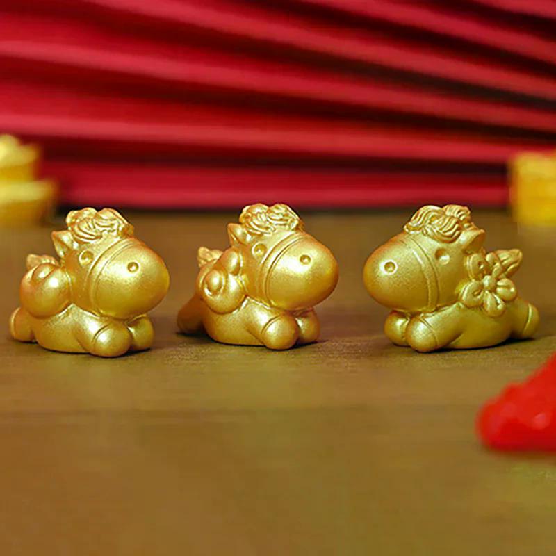2026 New Year Figurines Miniatures Cartoon Lucky Gold Horse Micro Landscape Ornaments Home Room Desk Decorations Gift