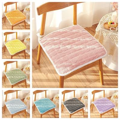 Textil do obýváku a jídelny – Potahy na židle