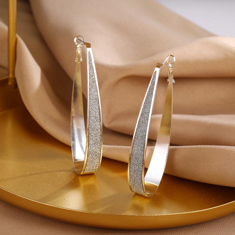 Modische versilberte Hängeohrringe - Europäischer und Amerikanischer Stil