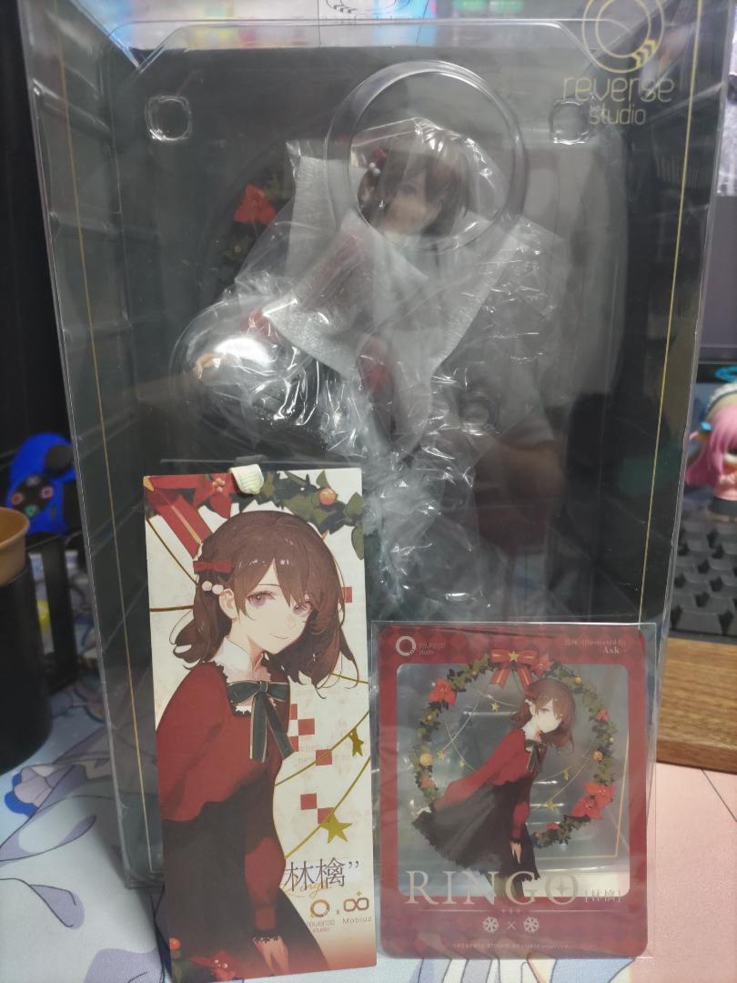 

[Б/У] Серия Desktop Girls «Зима» от RINGO