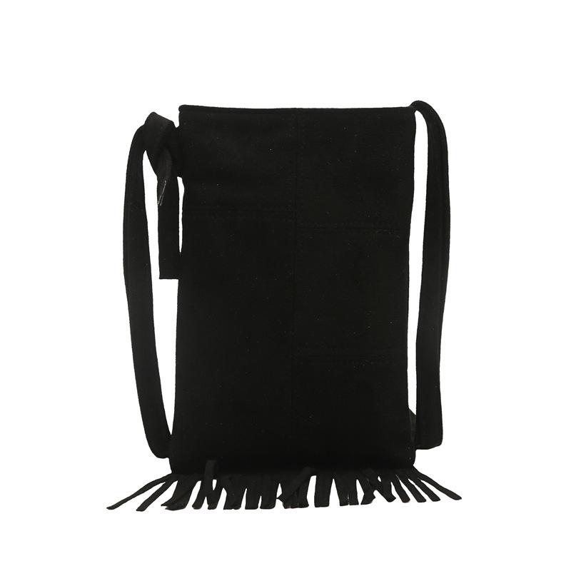 2025 new suede niche design new women's bag bohemian American fringed bag matte messenger