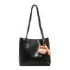 Trendy Fashionable Shoulder Bag For Women In Chic Colors Ideal For Commute And Casual Outings