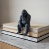 Tegneserie Siddende Gorilla Statue Ornament 3D Printet Tænker Gorilla Figur Til Hjemme Skrivebord Indendørs Dekoration Gave