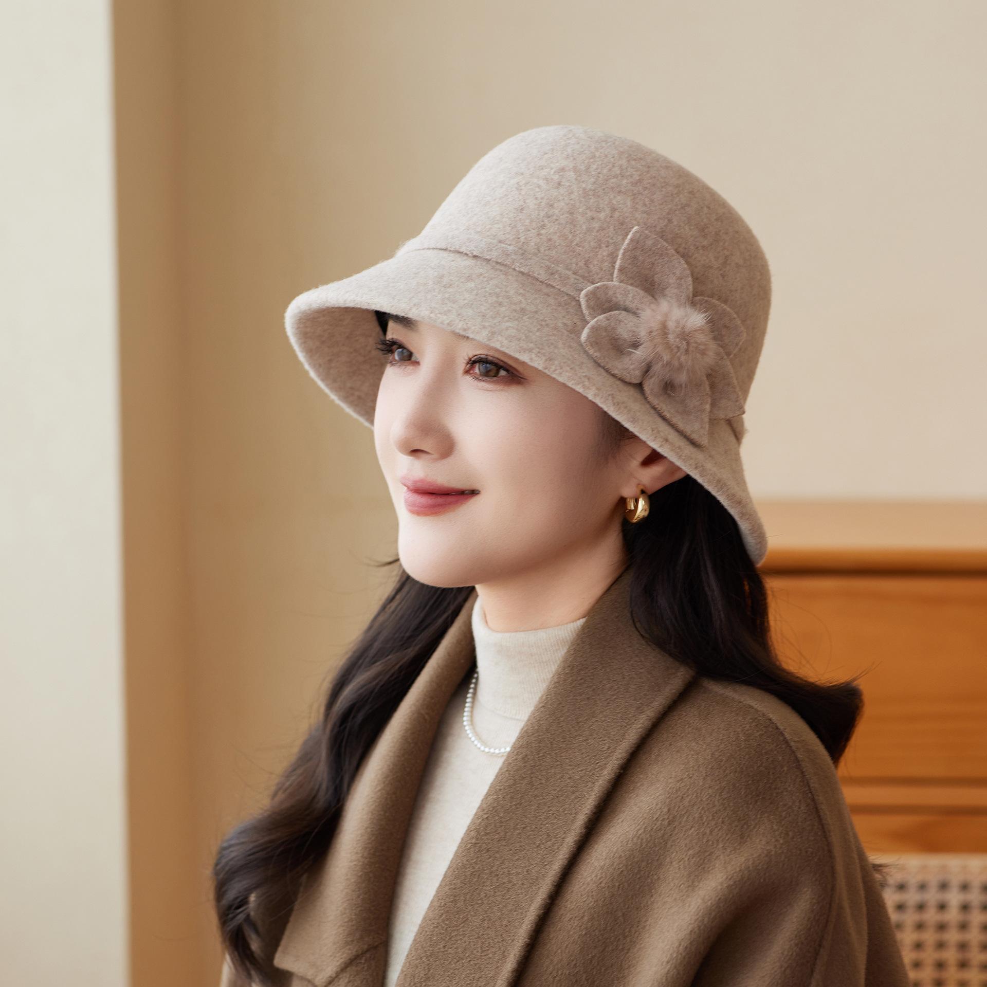 

Осенне-зимняя модная шерстяная шляпа-клош, женская теплая элегантная шляпа-рыбак с цветком One size бежевый