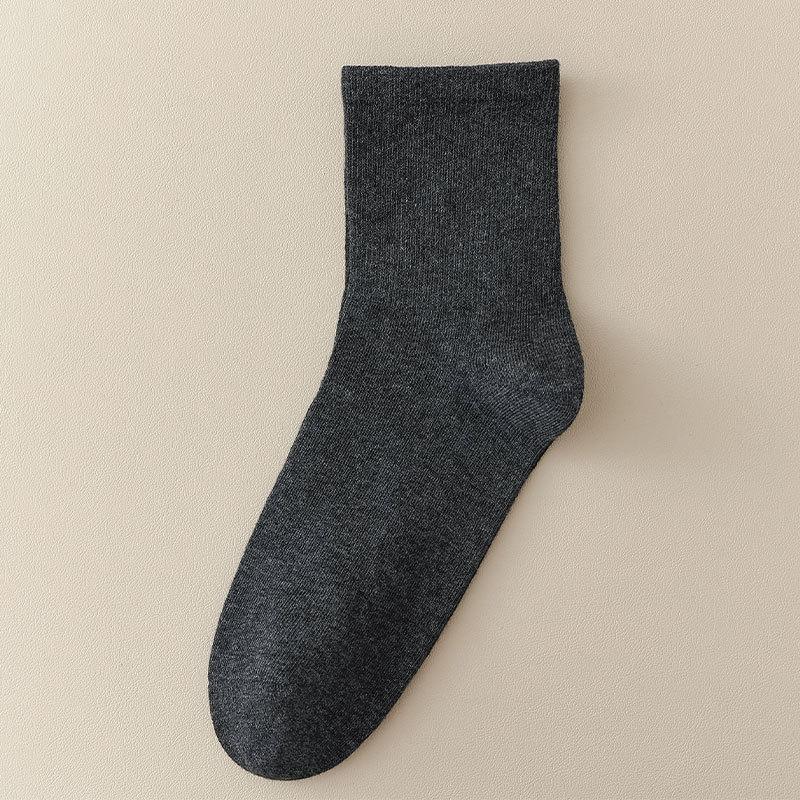 Men's Spring and Autumn Pure Color Sweat Absorbent All Kinds of Sports Boneless Cotton Socks