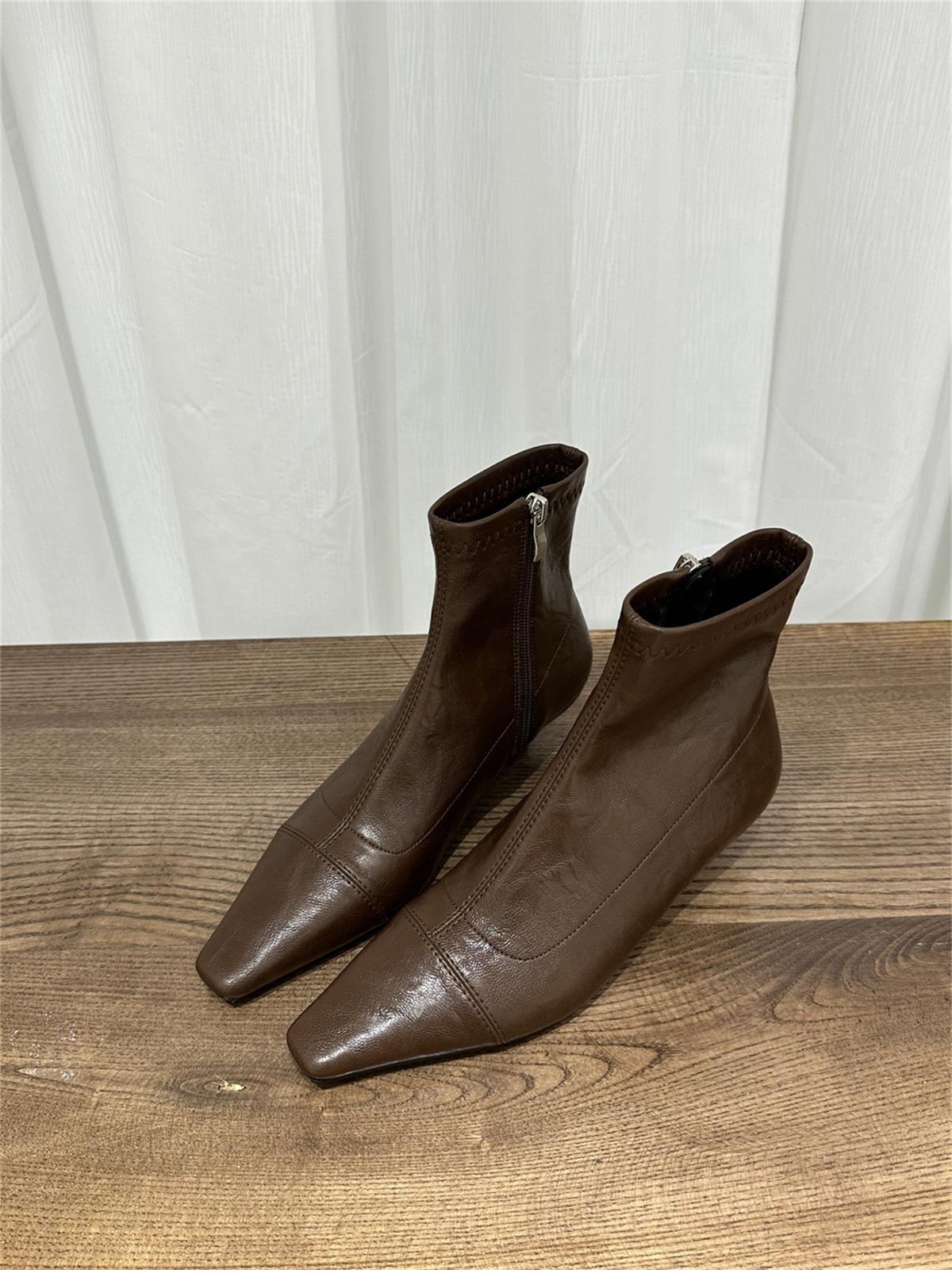 

2024 осень новая мода темперамент ветер боковая молния квадратный носок тонкие сапоги женские тонкие каблуки сапоги средний каблук короткие сапоги женские 39