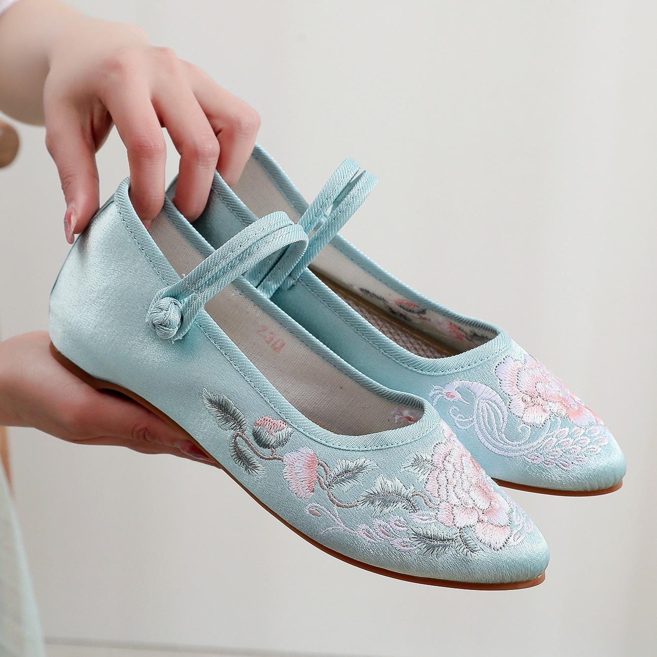 

[Qianyu] 2024 весна-лето старые пекинские остроносые тканевые туфли женские в этническом стиле вышитые туфли старинный стиль ципао с женской обувью 41 зелёный