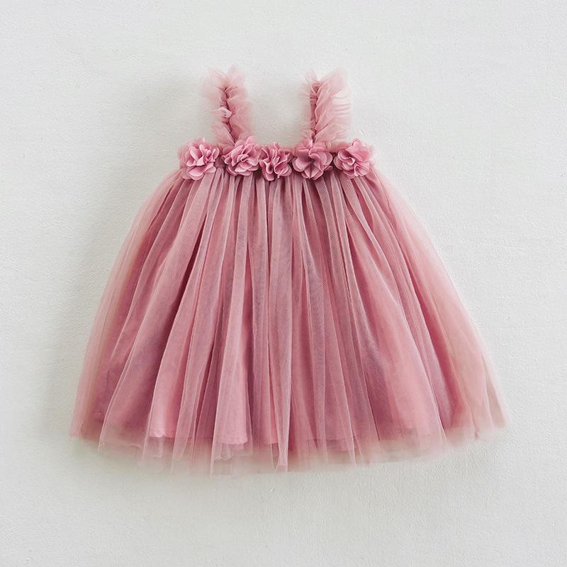 Rochie de Plajă Summer cu Bretele din Plasă și Flori 3D pentru Fete Dulci - Fustă Pufoasă de Prințesă pentru Bebelușe.