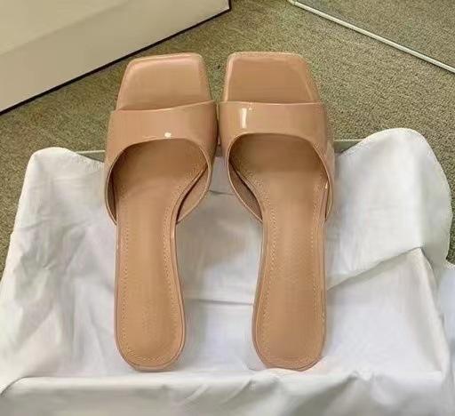 High-heeled cool slippers women's summer new outer wear large size 42 British style square-heeled women's slippers