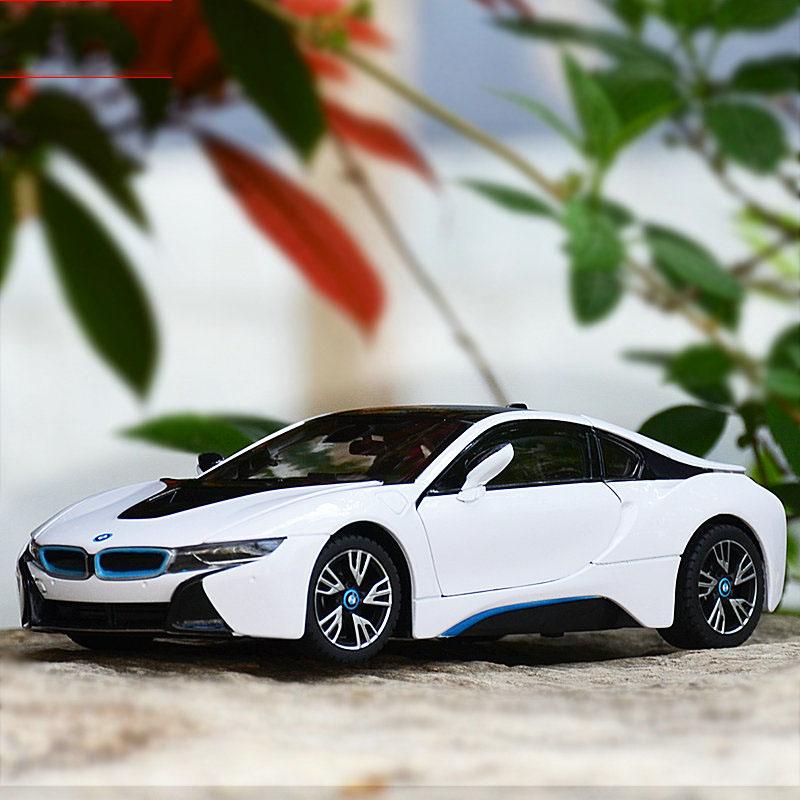 1:24 BMW I8 литой автомобиль симулятор спортивный автомобиль подарочная игрушка коллекция металлические украшения белый