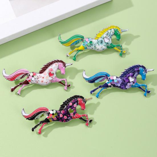 Horse Brooch Fairy Tale Style Flower Heart Decoration Pin Coats Sweaters Bags Badge Fashion Accessories